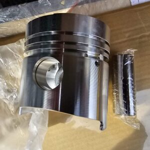 Piston motor stivuitor Mitsubishi S25 original, piesa de inlocuire calitate superioara