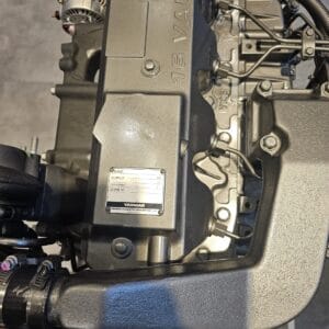 Motor Komatsu 4D88 Yanmar 4TNE88 reconditionat cu turbo pentru excavatoare