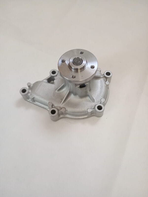 Pompa apa Kubota V2607 1J700-73030 pentru sistem racire motor industrial