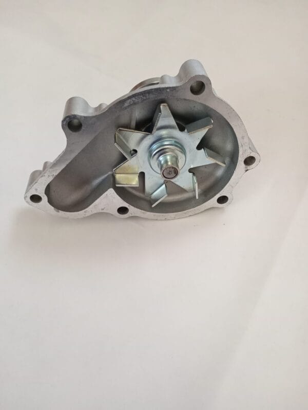 Pompa apa Kubota V2607 1J700-73030 pentru sistem racire motor industrial