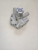 Pompa apa Yanmar 3TNE68 cod 119233-42000 pentru sistem racire motor