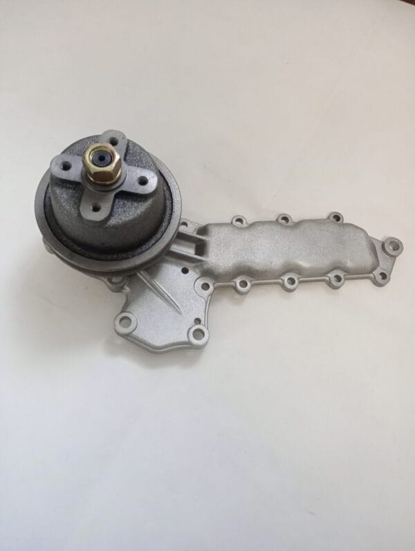 Pompa apa Kubota L245 15341-73030 sistem racire motor original