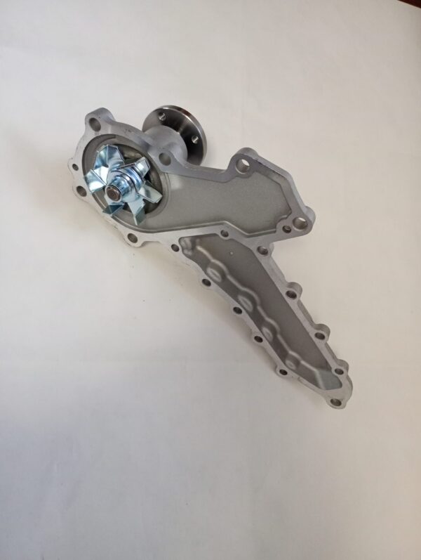 Pompa apa Kubota D1403 cod 1A021-73030 pentru D1803 D1503 V2403-8