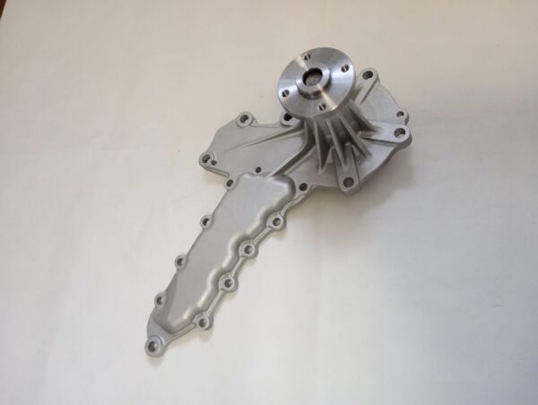 Pompa apa Kubota V2403-9 originala pentru motor V2403