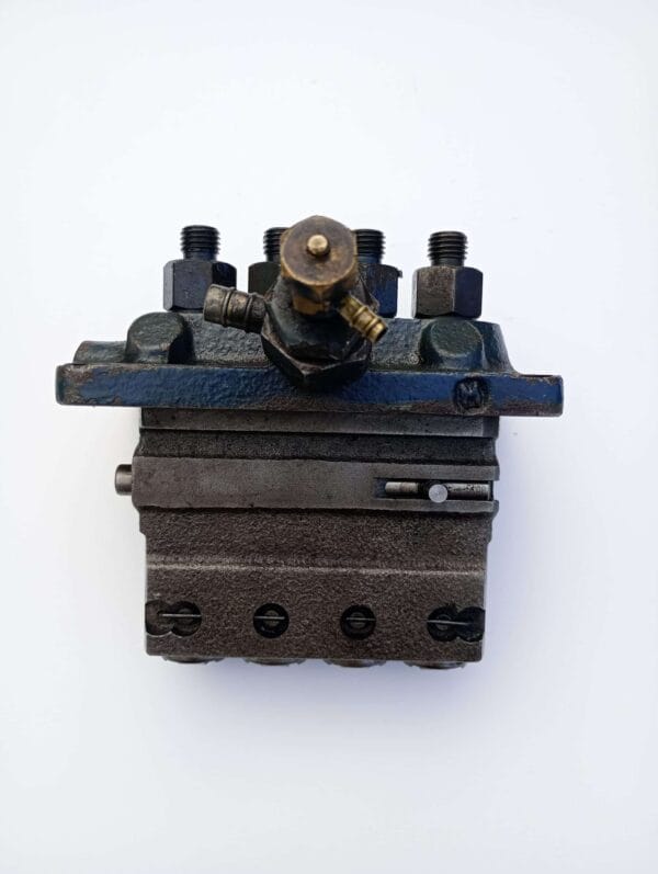 Pompa injectie 743001-3 piesa noua motor industrial calitate OEM