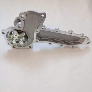 Pompa apa motor Kubota V2403 cod 15521-73030 piesa noua pentru motoare industriale
