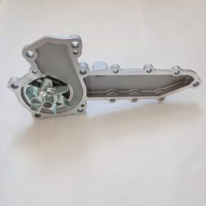 Pompa apa motor Kubota V2203 cod 25-15569-00SV piesa noua motoare industriale