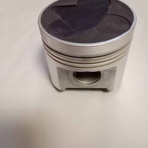 Piston motor Yanmar V3300 piesa originala pentru motoare industriale
