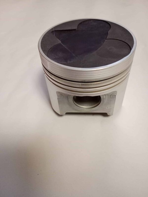 Piston motor Yanmar V3300 piesa originala pentru motoare industriale