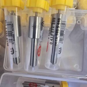 Duza injector Cummins DLLA145S448 piesa noua sistem injectie motor industrial