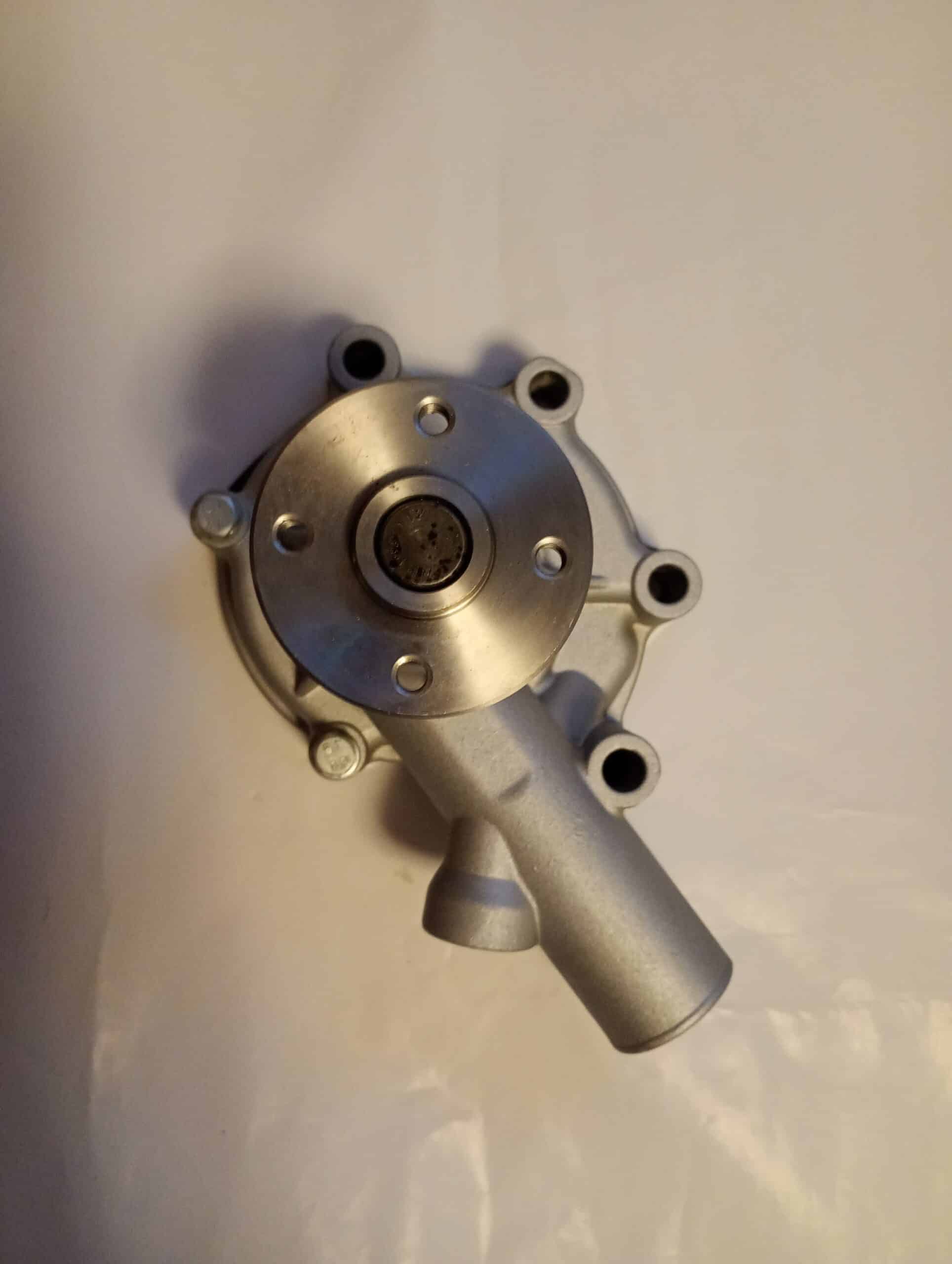 17397200182964452480792739102522 Pompa apa Yanmar S4L cod 30A45-00200 piesa noua pentru motor industrial