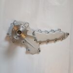 Pompa apa Kubota V2403-9 piesa schimb motor industrial vedere frontala