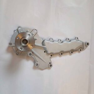 Pompa apa Kubota V2403-9 piesa schimb motor industrial vedere frontala