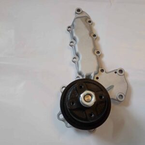 Pompa apa Kubota V2403 cu curea cod 15521-73030 motor industrial