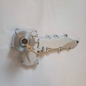 Pompa apa Kubota V2203 cod 25-15568-00SV motor diesel industrial