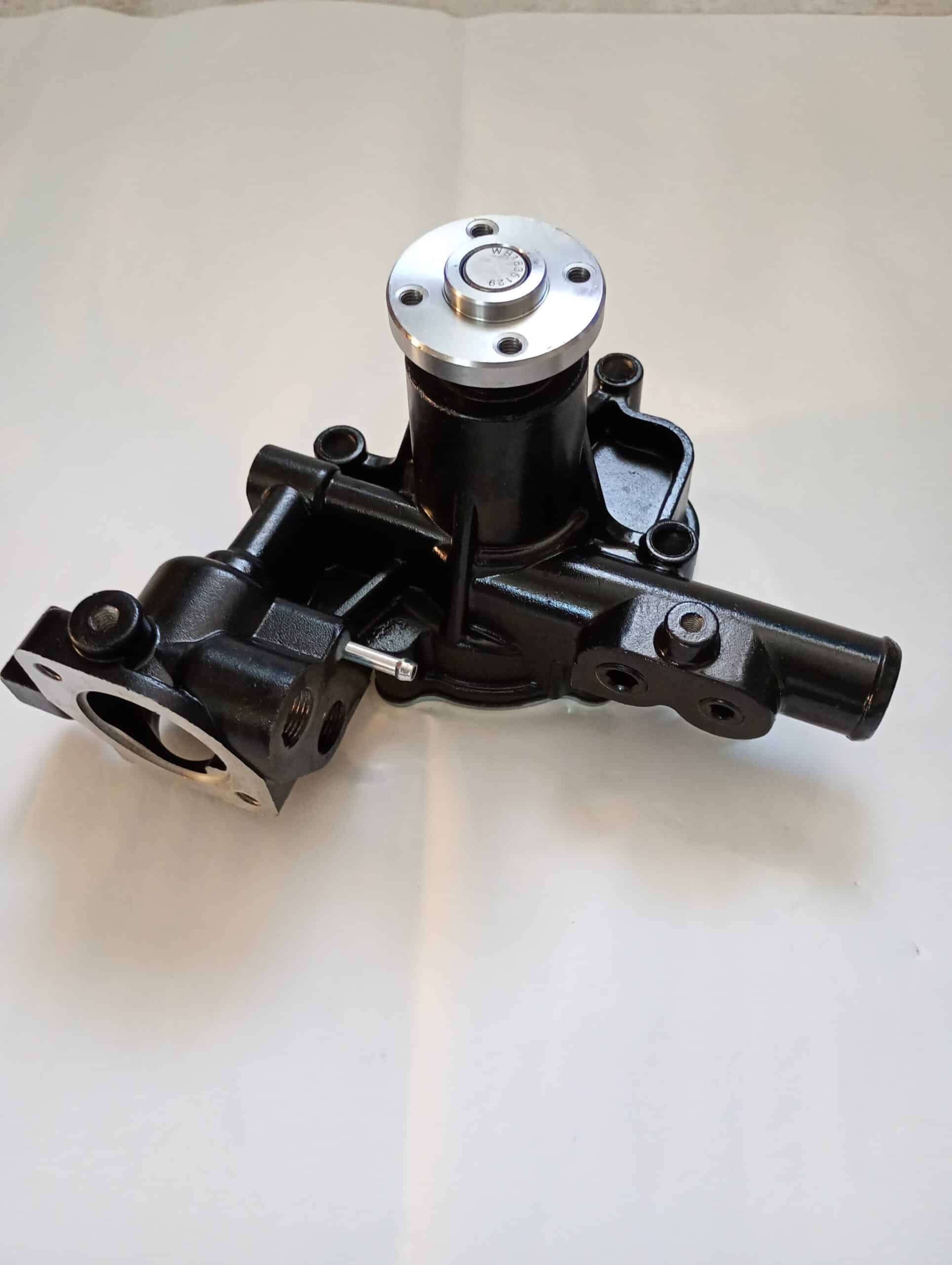1739957469656387335042922067336 Pompa apa motor YANMAR 3TNV88 129004-42001 - imagine 1