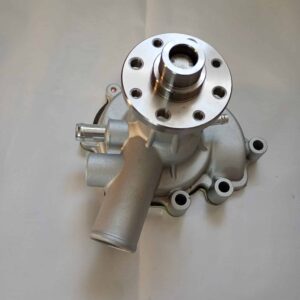 Pompa apa Kubota M6950 43/130-245 cod 15451-73030 piesa noua motor industrial