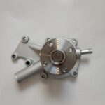 Pompa apa Kubota D902 cod OEM 19883-73030 originala pentru motor industrial