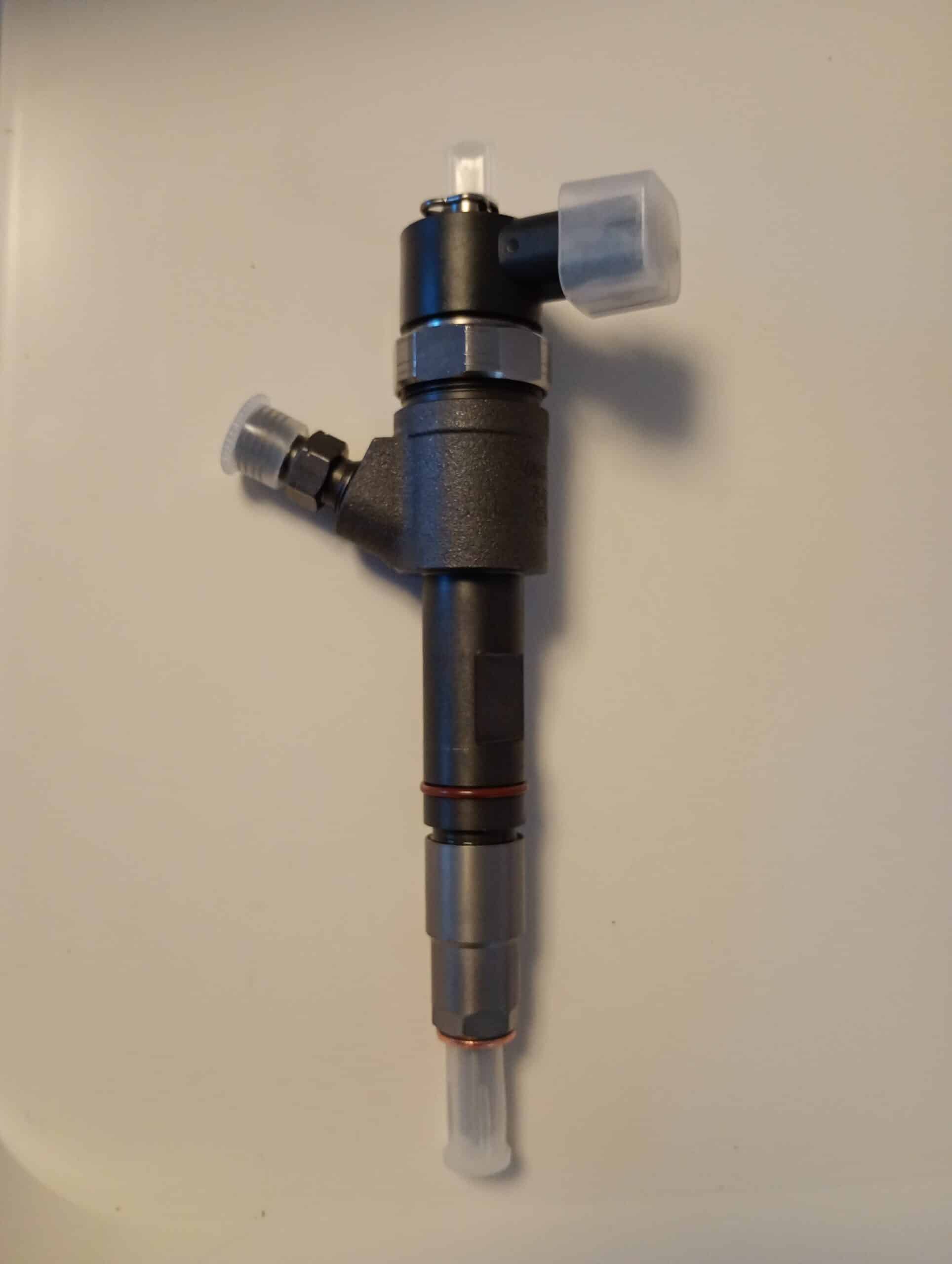 17414479917276071808187934702233 Injector Kubota 1J801-53052 motor diesel original - piesă nouă stoc România