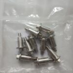 Surub capac culbutori Kubota V2203 original piesa noua motor diesel garantie 24 luni
