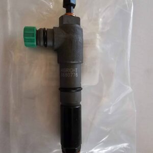 Injector Kubota V3300 DI cod 6680776 piesa diesel originala motor industrial japonez