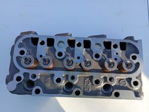 Chiulasa motor Kubota D1105 / D1305 – OEM Original | KX41, B2400, RTV1100 | MotoareIndustriale.com