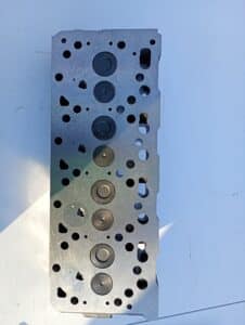Chiulasa motor Kubota V1505 – OEM Original | KX71, KX91, Carrier Maxima, Vector | MotoareIndustriale.com - imagine 2