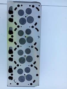 Chiulasa motor Kubota V3800 – OEM Original | Compatibilitate Bobcat, Hyundai, Tractor Kubota | MotoareIndustriale.com - imagine 2