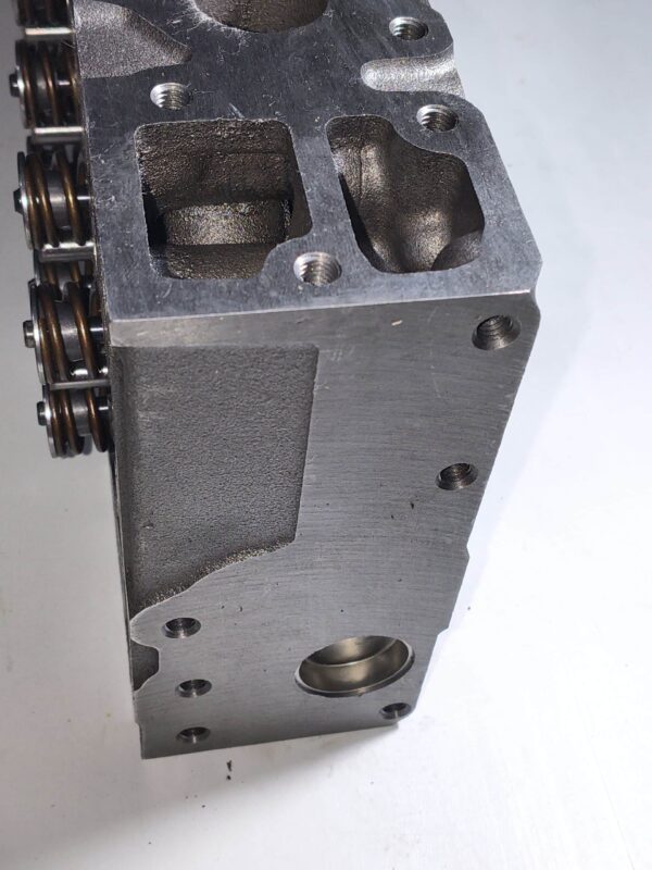 Chiulasa Kubota V3307 compatibila Caterpillar C3.3B Bobcat S650 262D piesa noua stoc Romania