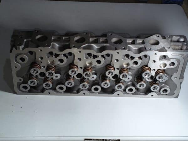 Chiulasă Kubota V3307 | Caterpillar C3.3B | Bobcat S650, 262D | Stoc - imagine 7