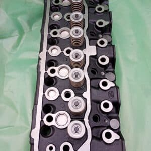 Chiulasa motor Mitsubishi 4D33 echipata complet cu supape si arcuri pentru camion Fuso Canter 4.2L