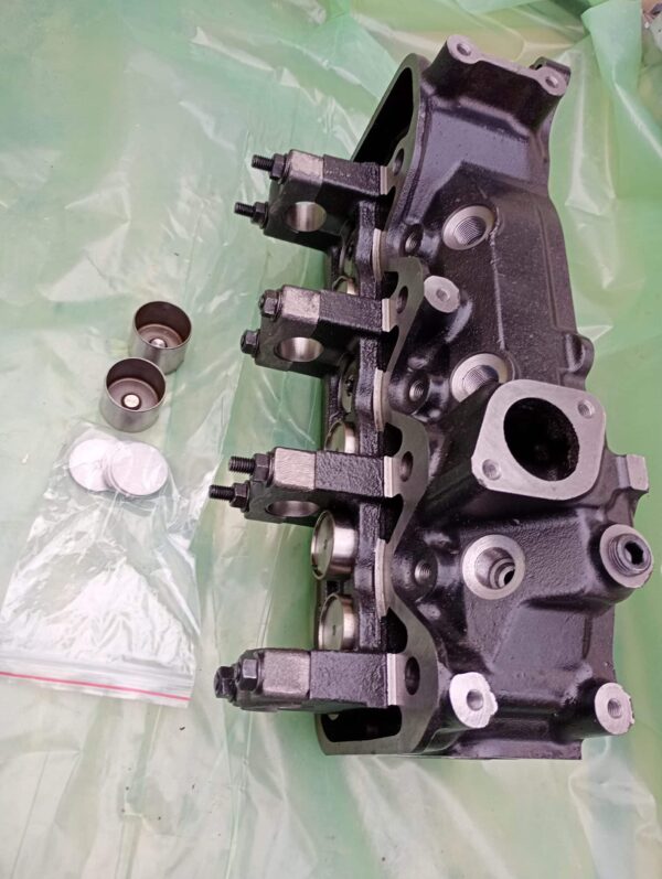 Chiulasa Isuzu 3KR1 completa pentru miniexcavatoare Hitachi Sumitomo Doosan – calitate premium