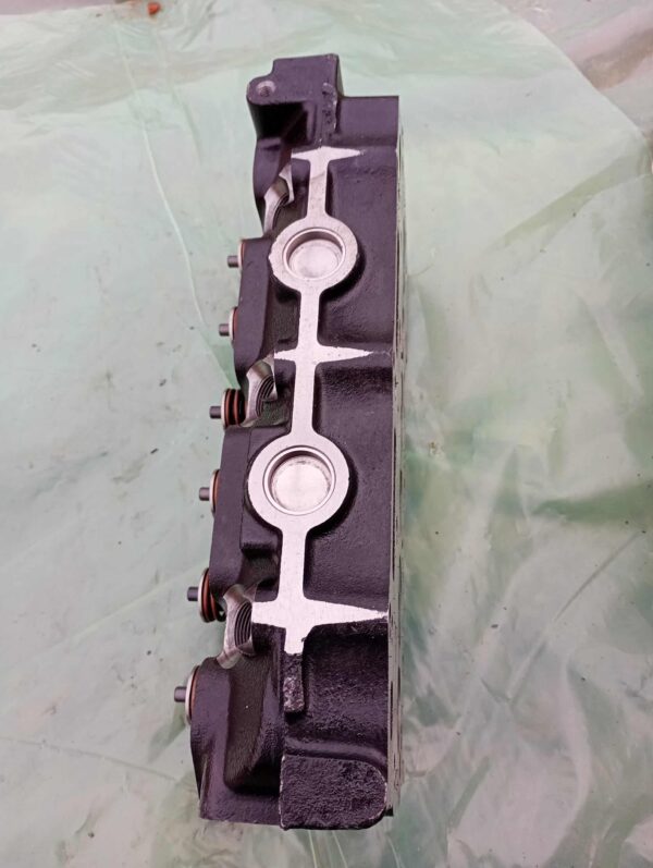Chiulasa Perkins 403-15 completa pentru motoare industriale Caterpillar JCB Terex
